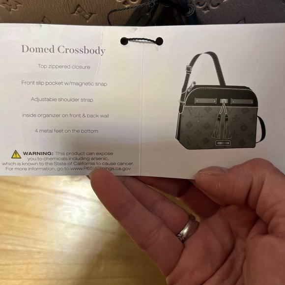 🖤NWT-Adrienne Vittadini Marsellies Signature Collection Domed Crossbody🖤 - Picture 10 of 10